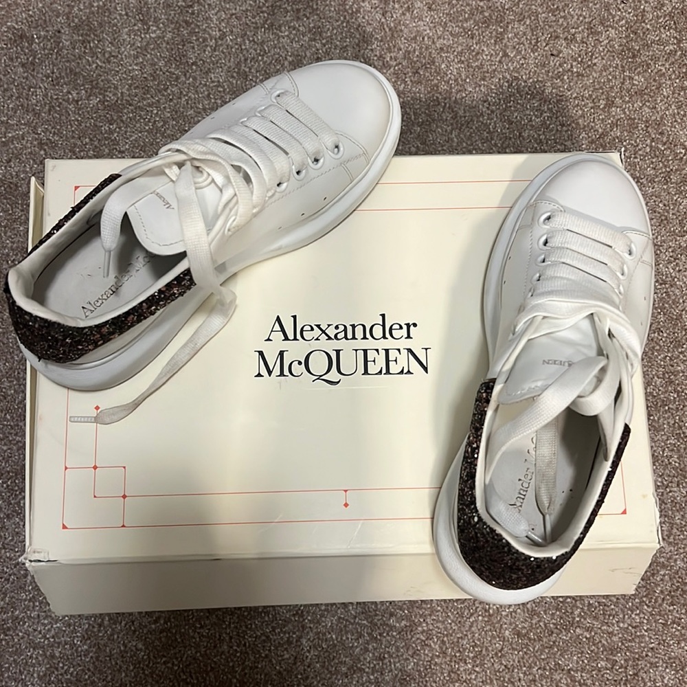 ALEXANDER MCQUEEN SNEAKERS